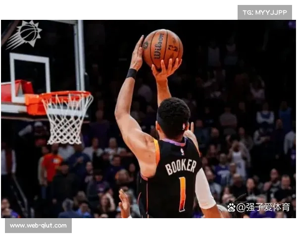 太阳轻取篮网，布克复出首战砍28分